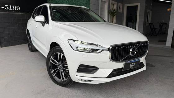 VOLVO XC60 2.0 T5 GASOLINA MOMENTUM AWD GEARTRONIC